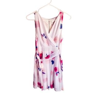 🌷Twik Simons Small Light White dress flowers 🌷